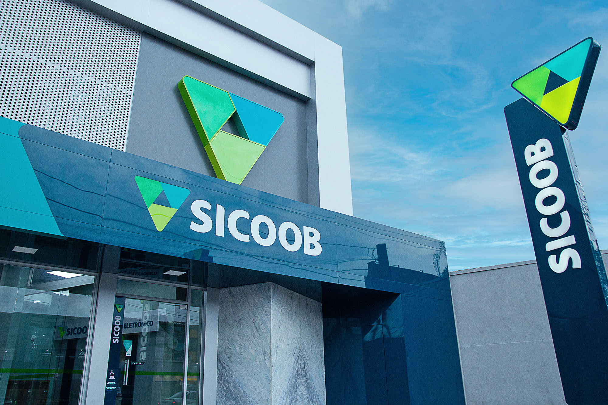 Sicoob: Seu Cartão de Crédito Cooperativo para Facilitar seu Dia a Dia